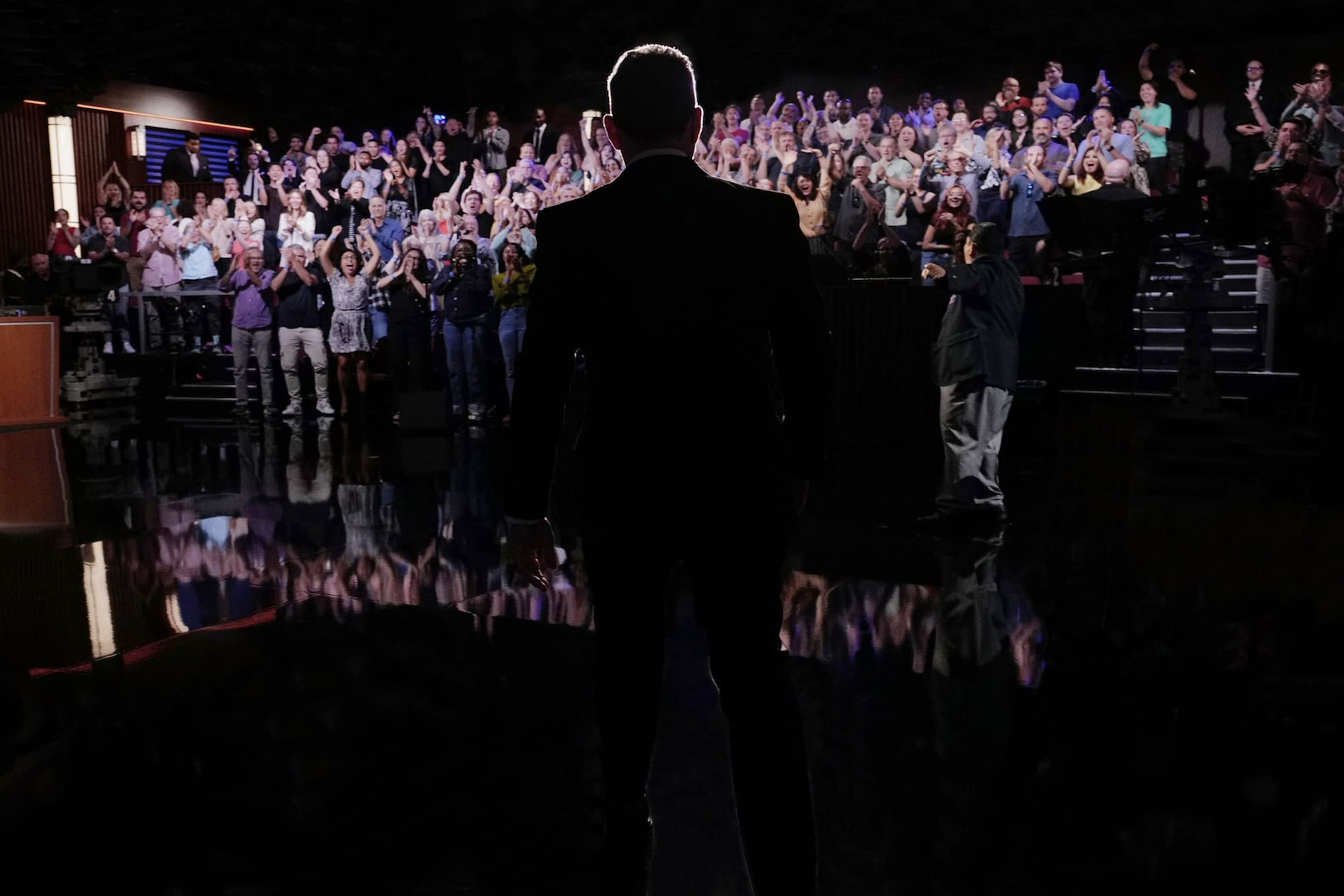 Ο πρόεδρος που φοβάται το γέλιο