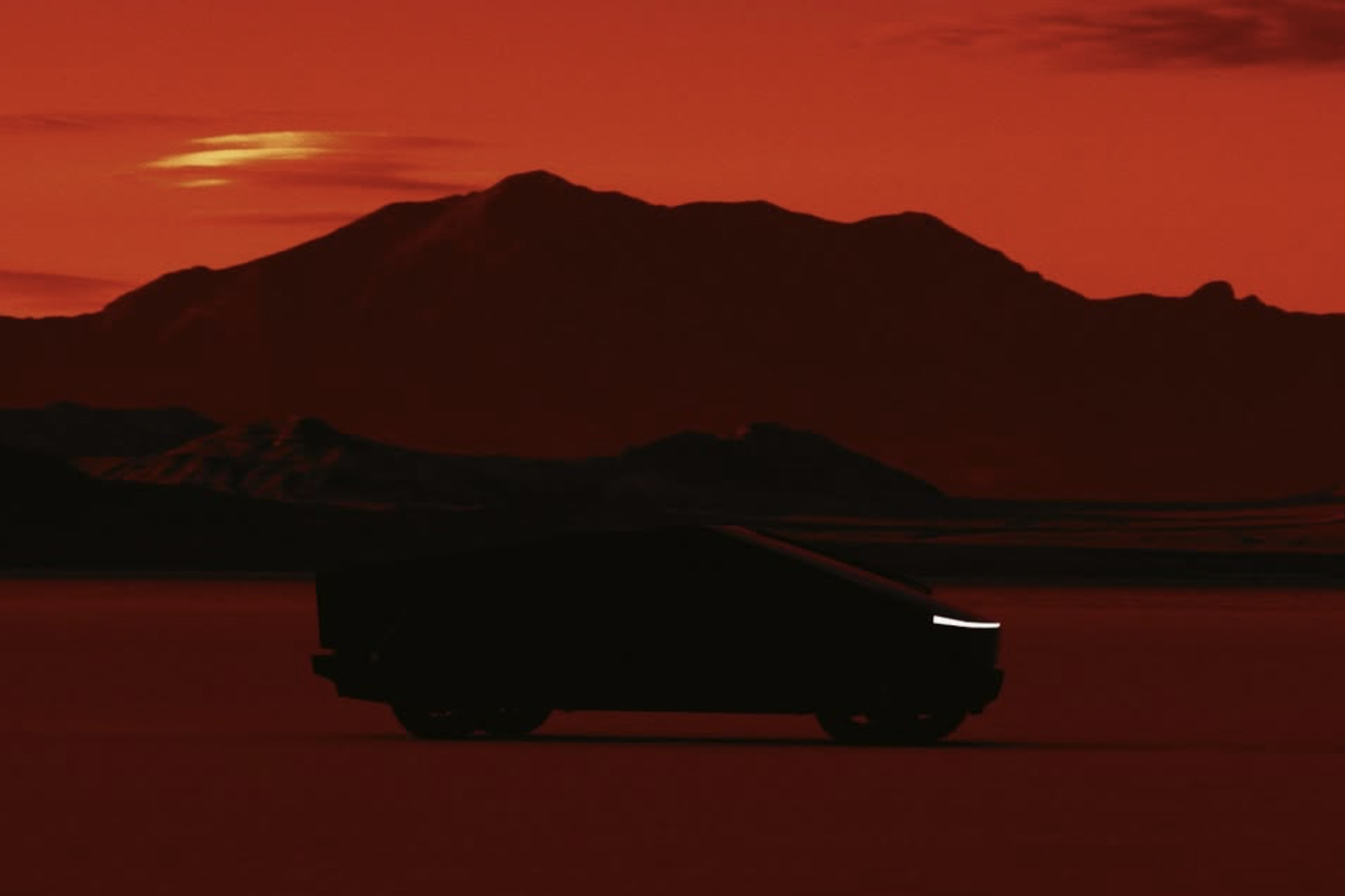 Το ρομποτικά ταξί έσωσαν τη μετοχή της Tesla